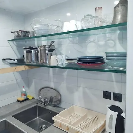 Downtown With Private Yard Yr1 테살로니키